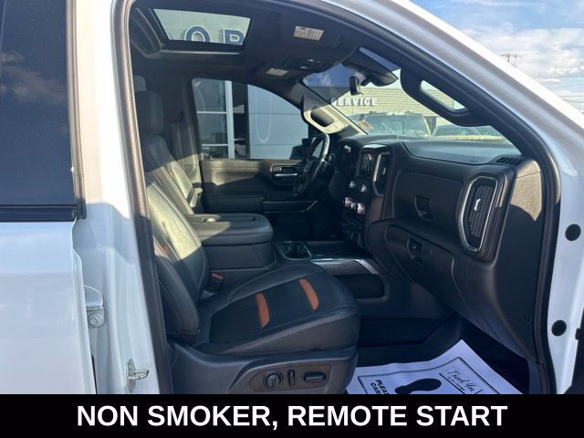 Used 2021 GMC Sierra 1500 AT4 w/ AT4 Premium Package AWD/4WD image 2