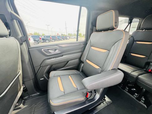 Used 2024 GMC Yukon XL AT4 w/ Technology Package AWD/4WD image 36
