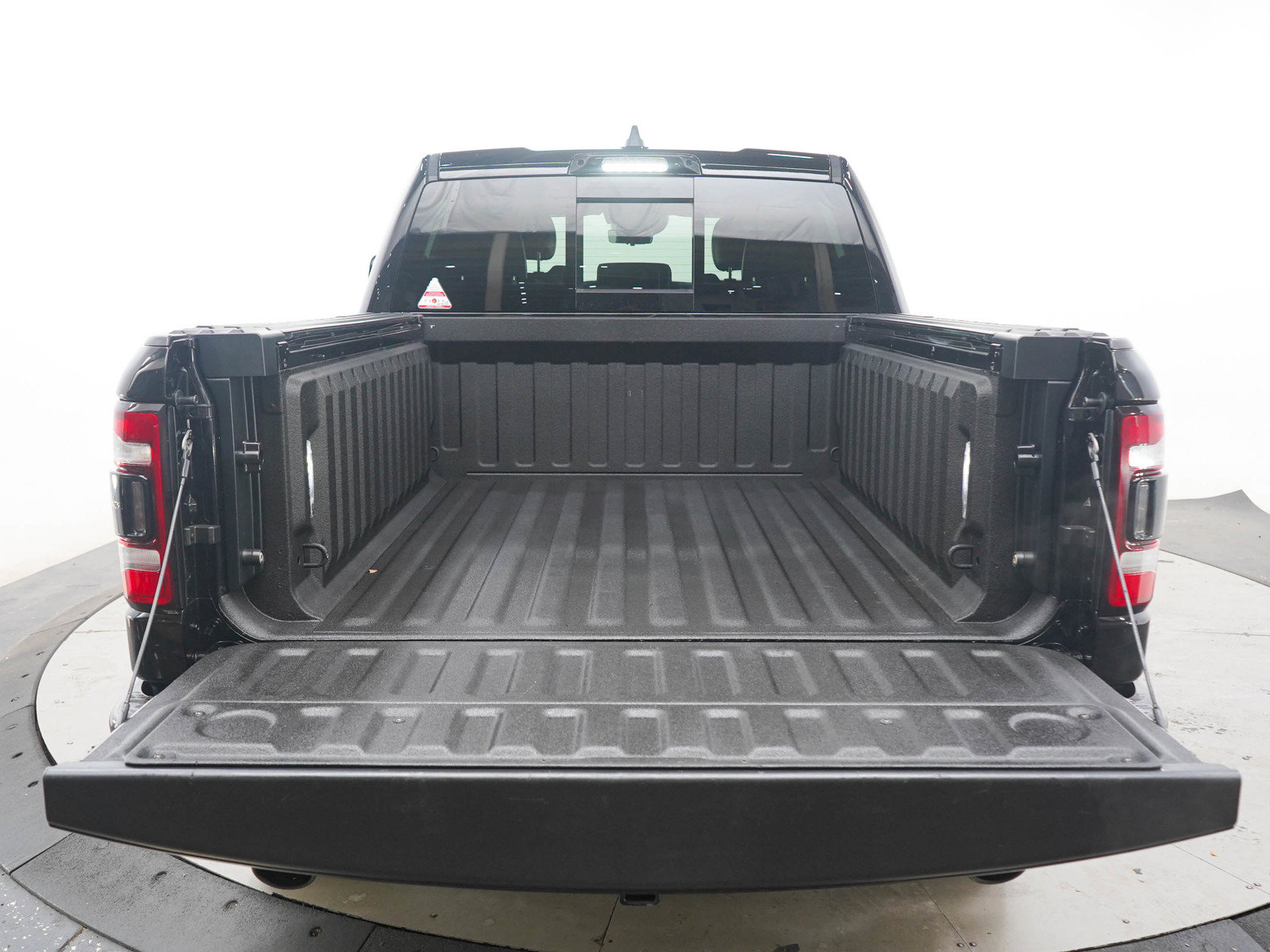 Used 2021 RAM 1500 Laramie AWD/4WD image 15