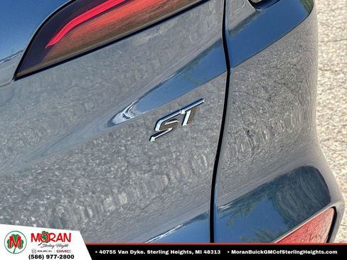 Used 2024 Buick Envista Sport Touring w/ Convenience I Package FWD image 9