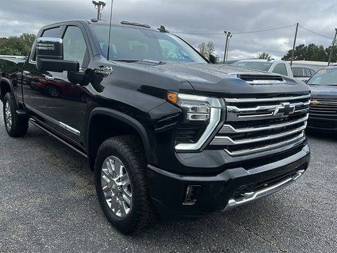 New 2025 Chevrolet Silverado 2500 High Country w/ High Country Premium Package image 3