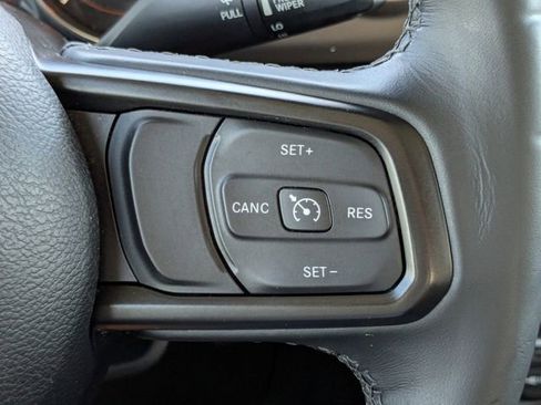 Used 2021 Jeep Gladiator Sport image 28