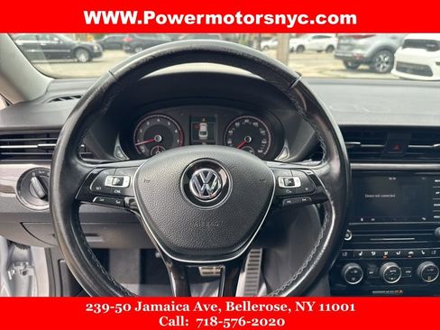 Used 2020 Volkswagen Passat 2.0T R-Line image 30