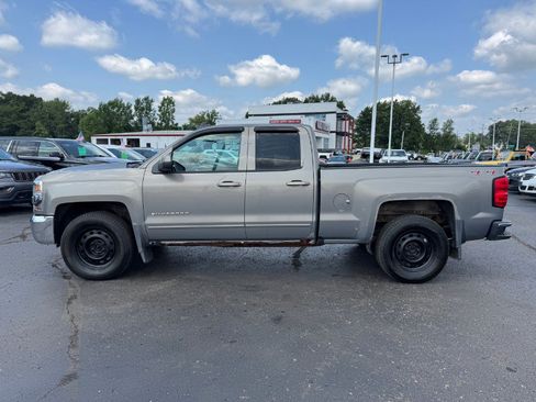 Used 2017 Chevrolet Silverado 1500 LT w/ True North Edition AWD/4WD image 2
