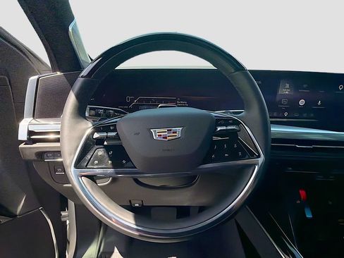 Certified 2025 Cadillac Escalade ESV Sport w/ Touring Package AWD/4WD image 42