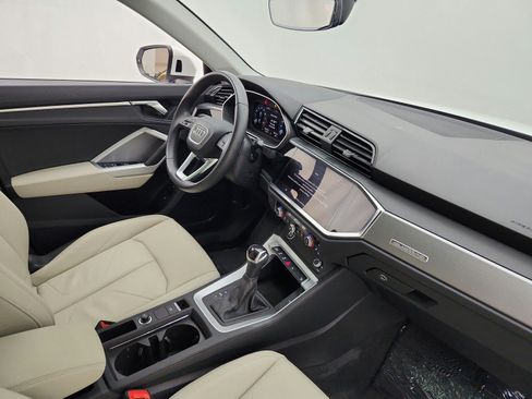 Used 2023 Audi Q3 2.0T Premium w/ Convenience Package AWD/4WD image 18