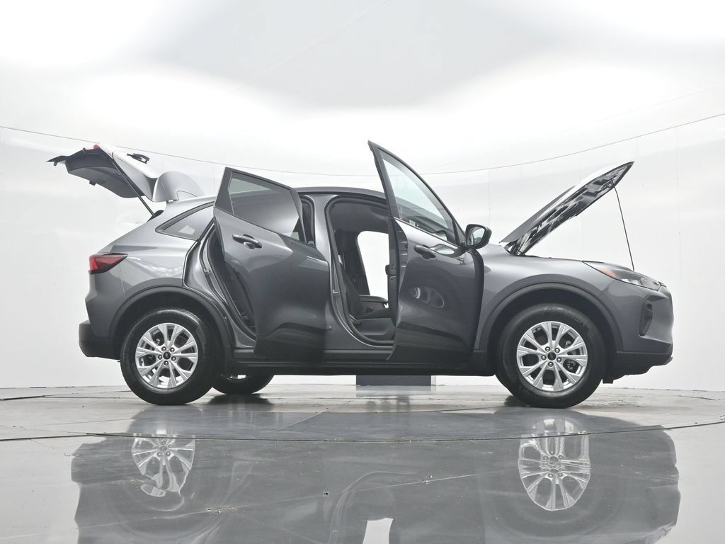 Used 2025 Ford Escape Active AWD/4WD image 50