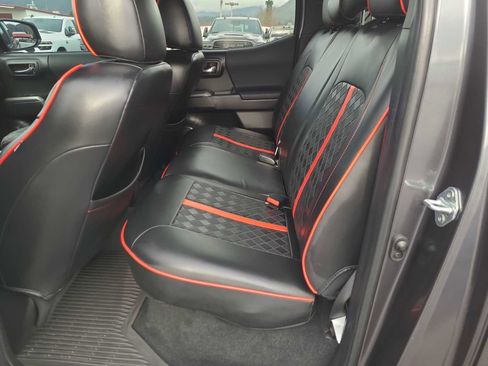 Used 2022 Toyota Tacoma TRD Off-Road w/ Black Out Package (TMS) image 21