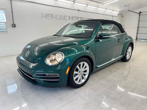 Used 2018 Volkswagen Beetle 2.0T SE FWD image 1