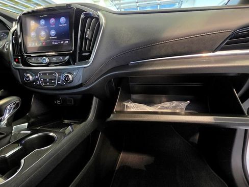 Used 2023 Chevrolet Traverse High Country AWD/4WD image 66