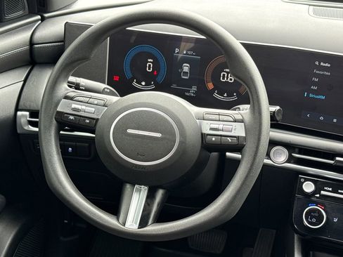 Used 2025 Hyundai Santa Cruz SEL image 12