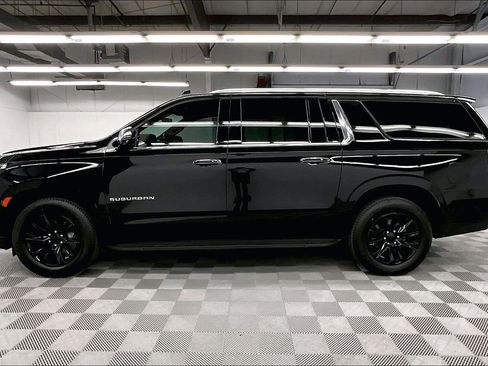 Used 2023 Chevrolet Suburban Premier AWD/4WD image 14
