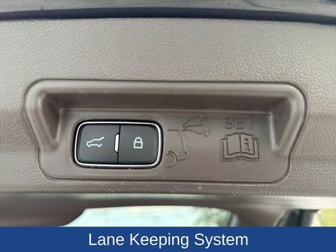 Certified 2021 Ford Explorer Platinum w/ Premium Technology Package image 8