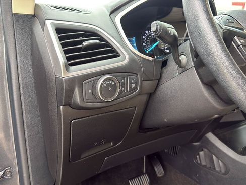 Used 2020 Ford Edge SEL w/ Convenience Package AWD/4WD image 19