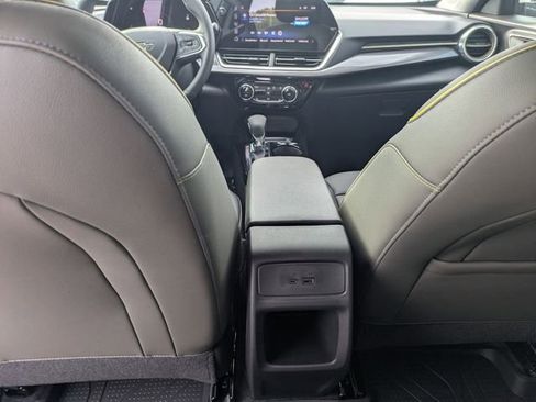 New 2026 Chevrolet Trax ACTIV w/ Sunroof Package FWD image 27