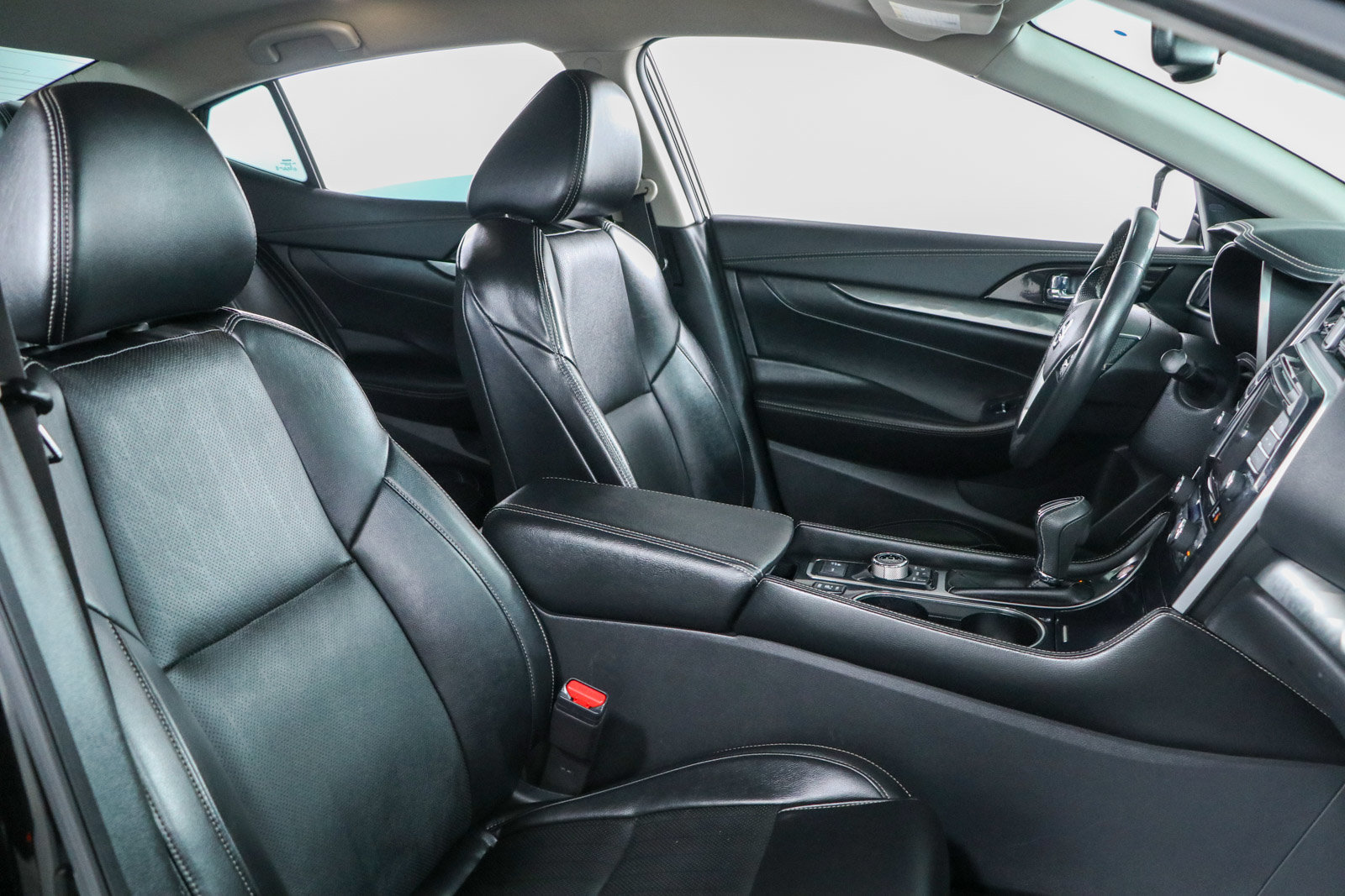 Used 2022 Nissan Maxima SV w/ Floor Mat Group FWD image 26