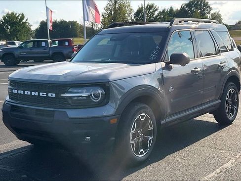 New 2025 Ford Bronco Sport Outer Banks w/ Outer Banks Tech Package+ image 2