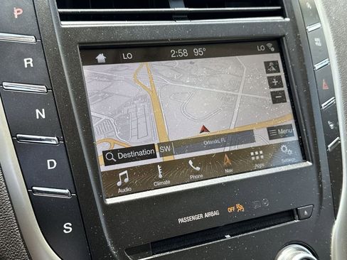 Used 2019 Lincoln MKC Reserve w/ MKC Technology Package FWD image 22