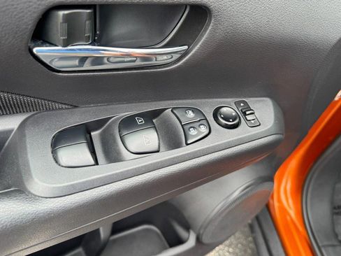 Used 2023 Nissan Kicks SV image 15