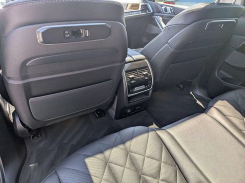 Used 2025 BMW X7 xDrive40i w/ Premium Package AWD/4WD image 22