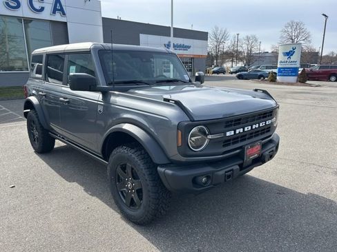 New 2025 Ford Bronco Big Bend w/ Black Diamond Package AWD/4WD image 1