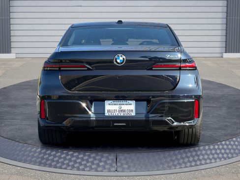New 2026 BMW 740i image 5