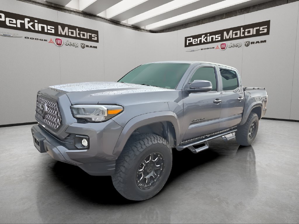 Used 2021 Toyota Tacoma Limited w/ Nightshade Package AWD/4WD image 5