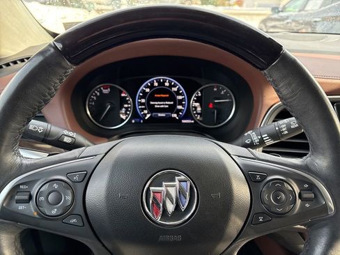 Used 2020 Buick Enclave Avenir w/ Avenir Technology Package image 23