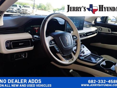 Used 2022 Lincoln Nautilus Black Label w/ Class II Trailer Tow Package AWD/4WD image 20