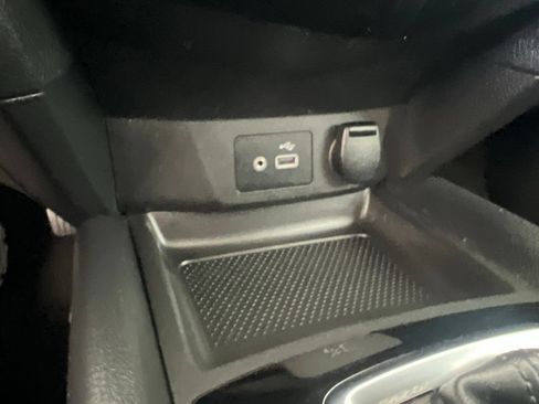 Used 2018 Nissan Rogue SV w/ Sun & Sound Touring Package AWD/4WD image 57