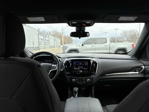 Certified 2023 Chevrolet Traverse LT w/ LPO, Floor Liner Package image 19