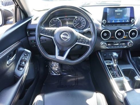 Used 2025 Nissan Sentra SR w/ SR Premium Package FWD image 20