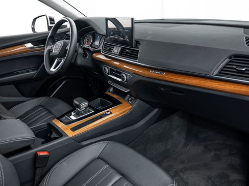 Certified 2023 Audi Q5 2.0T Premium w/ Convenience Package AWD/4WD image 8
