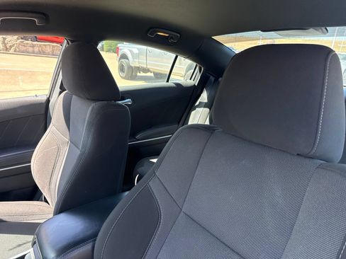 Used 2022 Dodge Charger SXT RWD image 13
