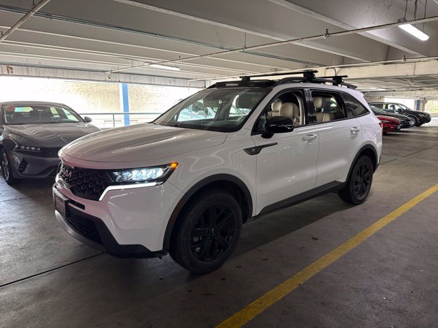 Certified 2023 Kia Sorento S w/ Panoramic Sunroof Package AWD/4WD image 3