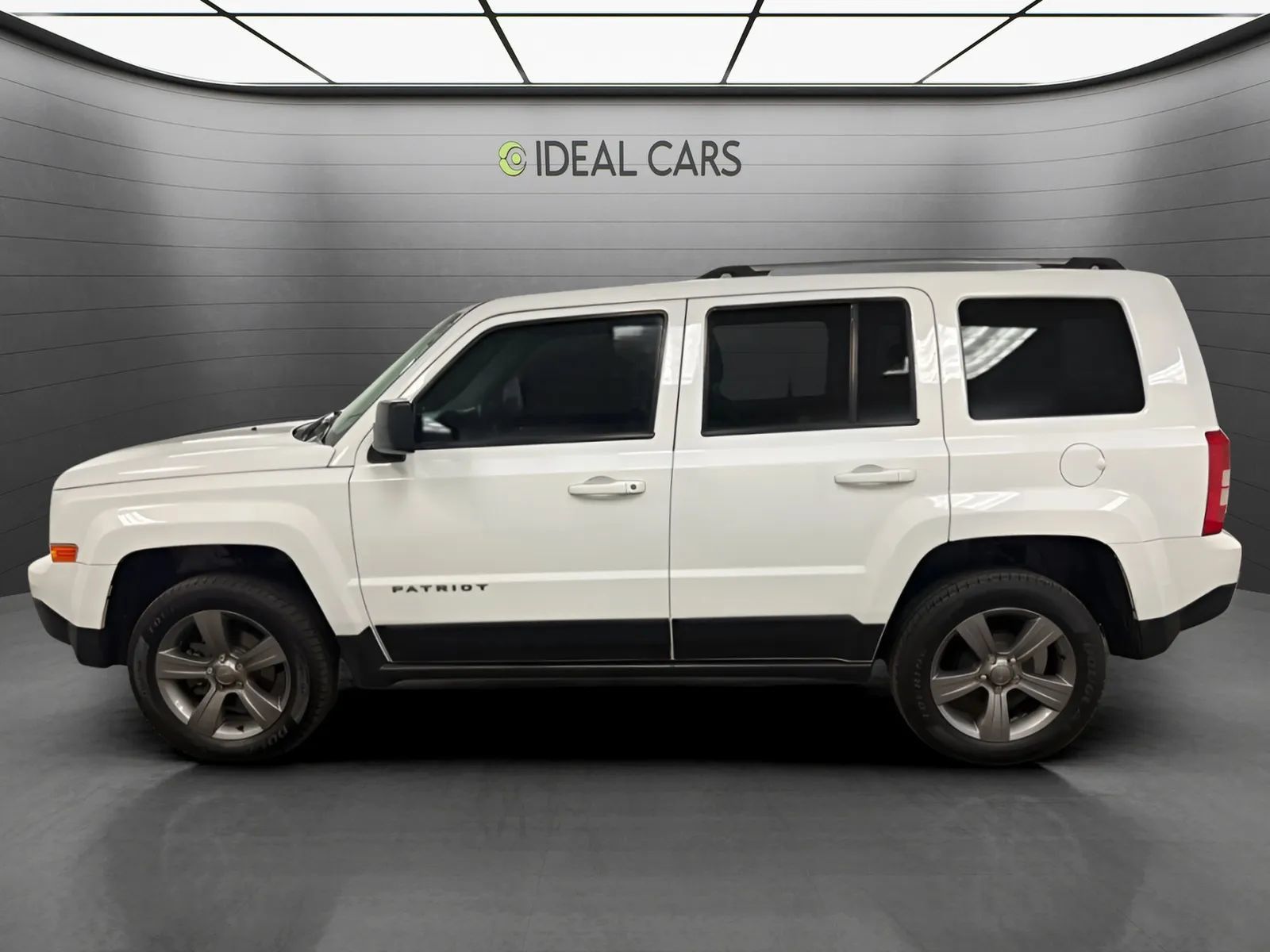 Used 2016 Jeep Patriot Sport w/ Power Value Group FWD image 8
