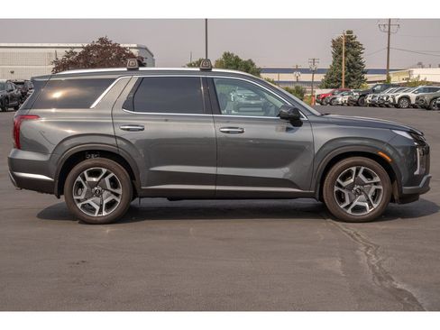 Used 2025 Hyundai Palisade SEL AWD/4WD image 2