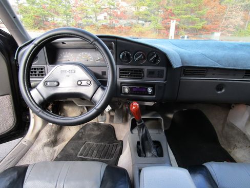 Used 1989 Ford Taurus SHO image 16