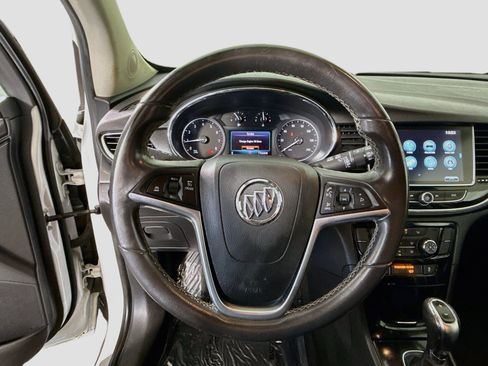 Used 2020 Buick Encore Preferred FWD image 13