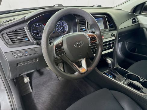 Used 2019 Hyundai Sonata SE FWD image 9