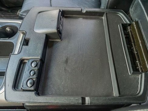 Used 2018 RAM 2500 Laramie w/ Sport Appearance Group image 32