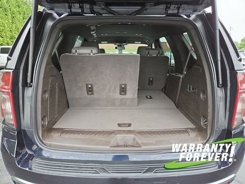 Used 2023 Chevrolet Tahoe LT w/ Luxury Package AWD/4WD image 17