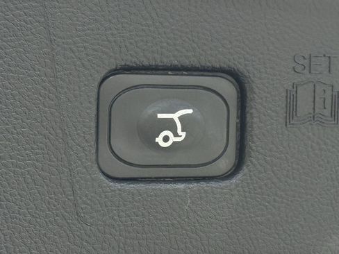 Used 2024 Ford Edge Titanium AWD/4WD image 27