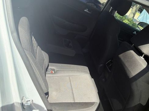 Used 2018 Kia Sportage LX FWD image 10