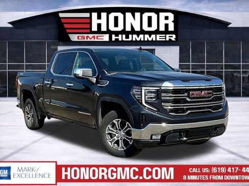 Used 2025 GMC Sierra 1500 SLT image 1