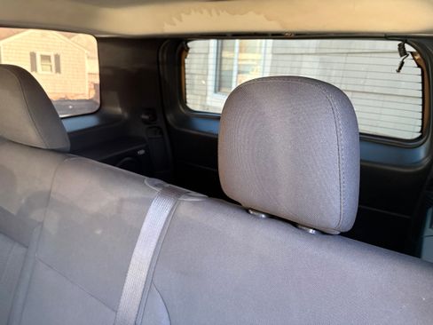 Used 2011 Jeep Liberty Sport image 15