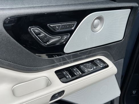 New 2025 Lincoln Aviator Reserve w/ Equipment Group 201A image 24