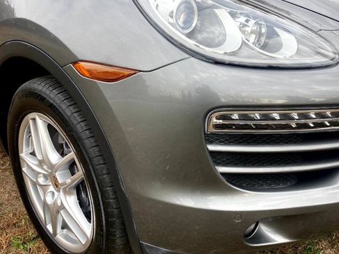 Used 2014 Porsche Cayenne AWD/4WD image 9