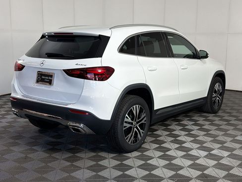 Used 2026 Mercedes-Benz GLA 250 4MATIC image 9
