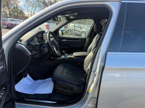 Used 2017 BMW X5 xDrive40e image 25